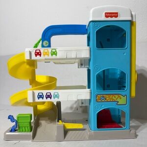Fisher-Price Little People Helpful Neighbor's Garage